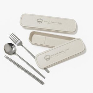 Cutlery in carrying box
